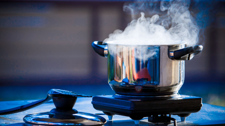 Pot Of Deliciousness – TURKEY LEGS