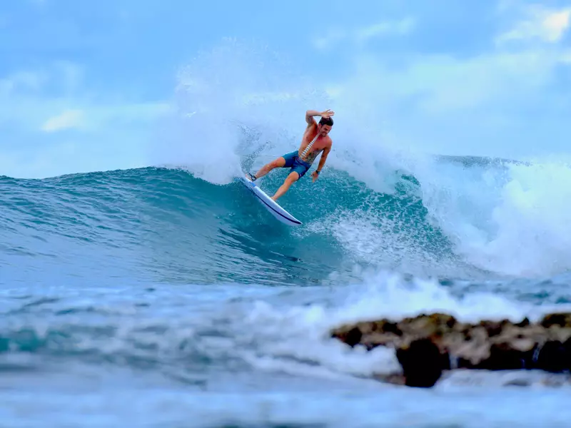 Cris Surfing
